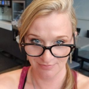 Meet your Posher, Robyn